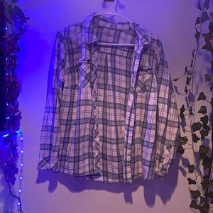Petites medium Flannel (light blue, light grey, and white)